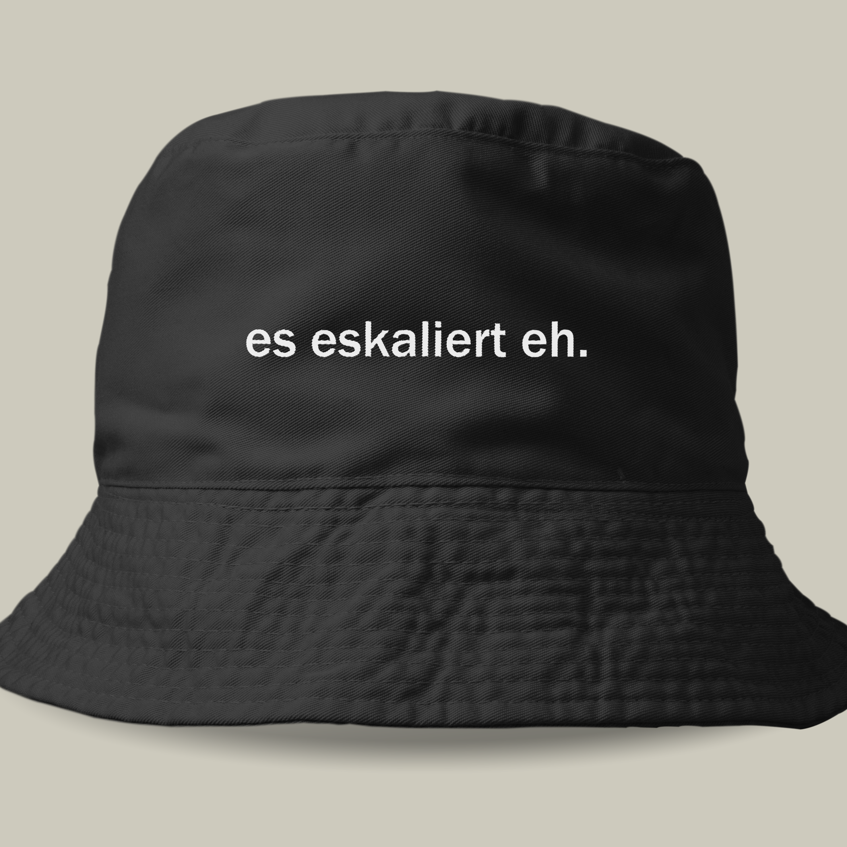 Es eskaliert eh - Buckethat weinspirits