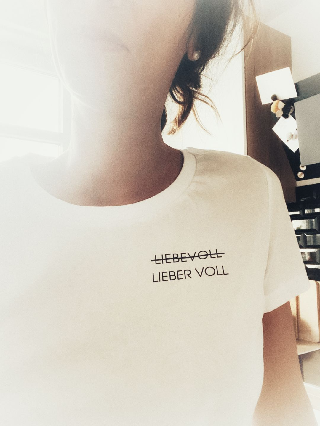 AKTION: LIEBEVOLL - Premium Shirt Damen